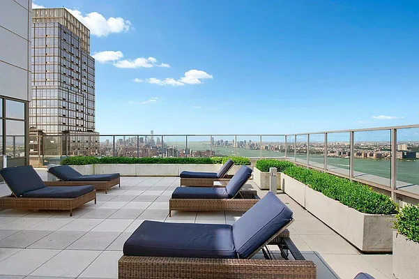 Rented by Keller Williams NYC | media 44