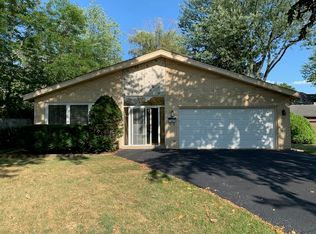 2473 Waukegan Ave, Highland Park, IL 60035