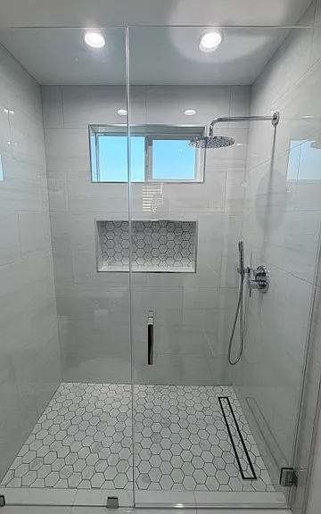 2638 N Frederic St #201 — Photo 24