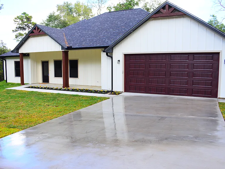 2713 Sullivan Dr — Photo 6