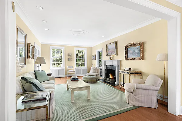 Sold by Compass | media 4