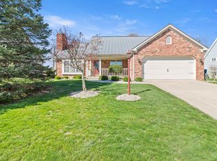1045 Walnut Creek Ln, Gas City, IN