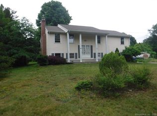 355 East St N, Suffield, CT 06078