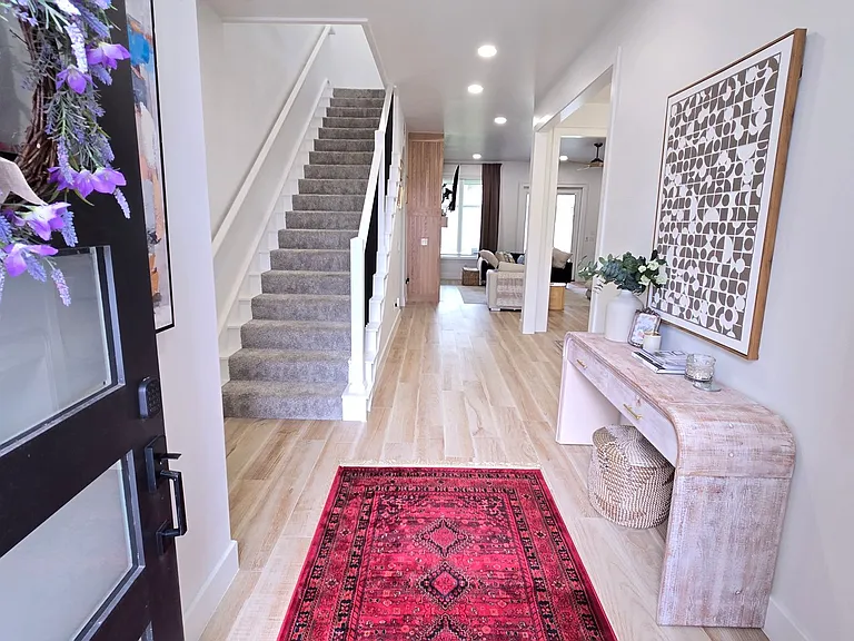 6208 NW 154th Cir — Photo 3