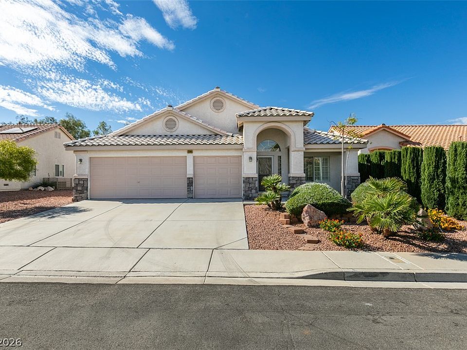1st image of 2744 Summerchase Ln