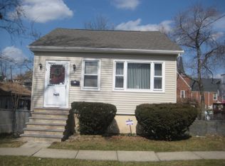 525 E 3rd Ave, Roselle, NJ 07203