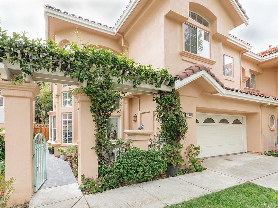 1st image of 2208 Vizcaya Cir