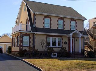 151 Hamilton Ave, Greenwich, CT 06830