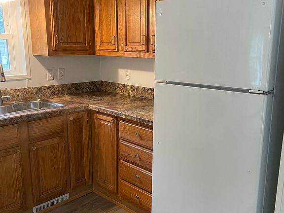 2nd image of 23001 Magnolia Dr