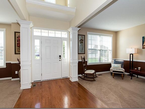 2nd image of 2150 Hunting Valley Ln