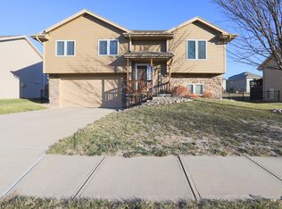 4910 Spring Cir, Council Bluffs, IA 51503