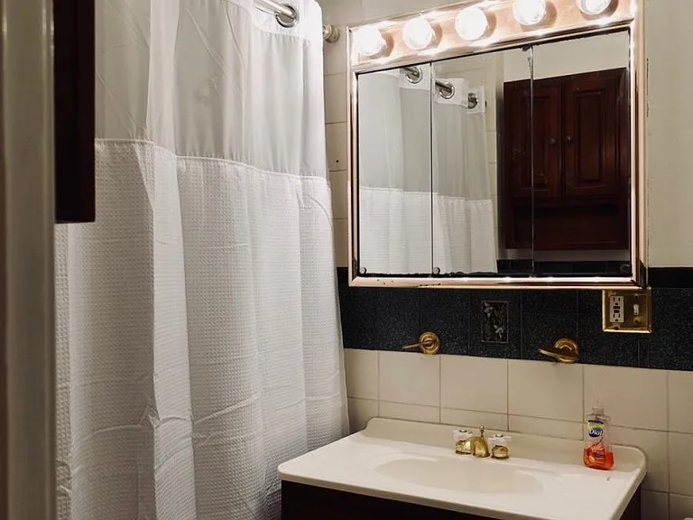 382 Commonwealth Ave #32 — Photo 1