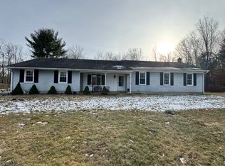 135 Fairmount Rd, Califon, NJ 07830