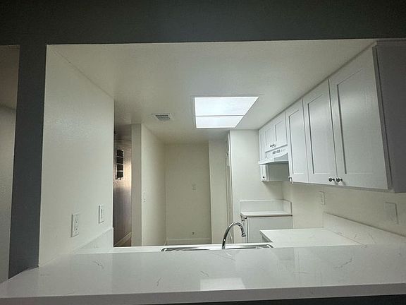 2nd image of 2542 Edwards Ave APT 5