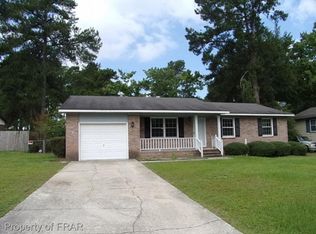 1920 Aspen Cir, Fayetteville, NC 28304