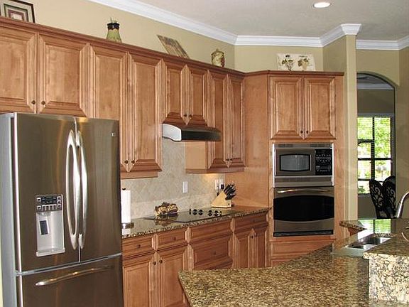5th image of 11323 Bluff Oak Ln
