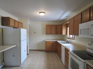 315 17th St S #A, Moorhead, MN 56560