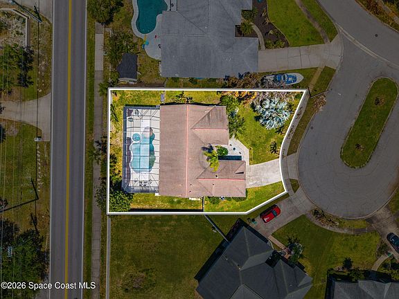 3rd image of 1044 Harbor Pines Dr