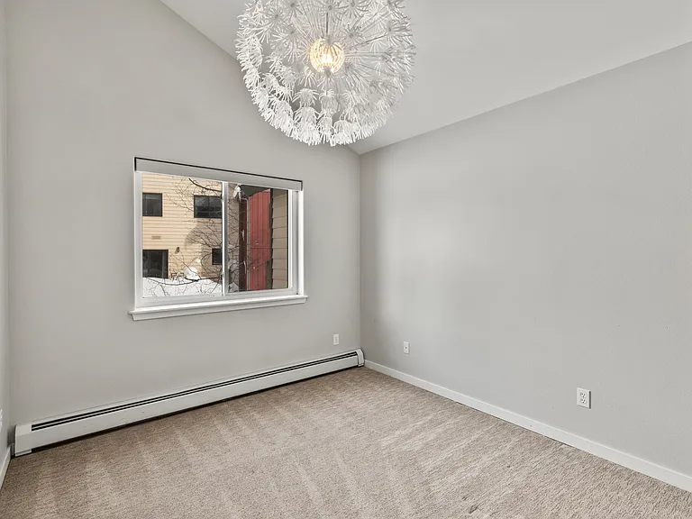 3450 Sunburst Ct — Photo 21