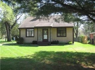 23934 Edison Rd, South Bend, IN 46628