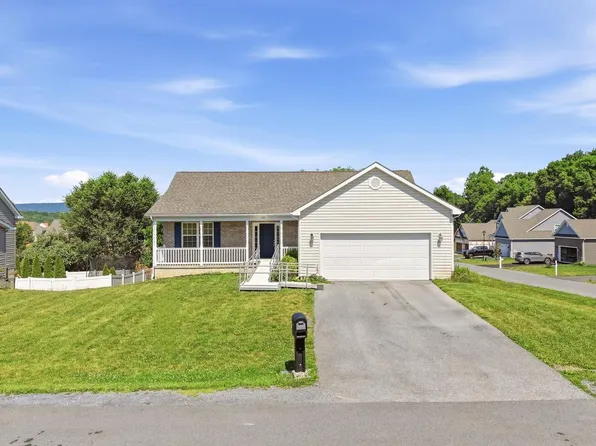 179 Reprisal Rd, Inwood, WV 25428