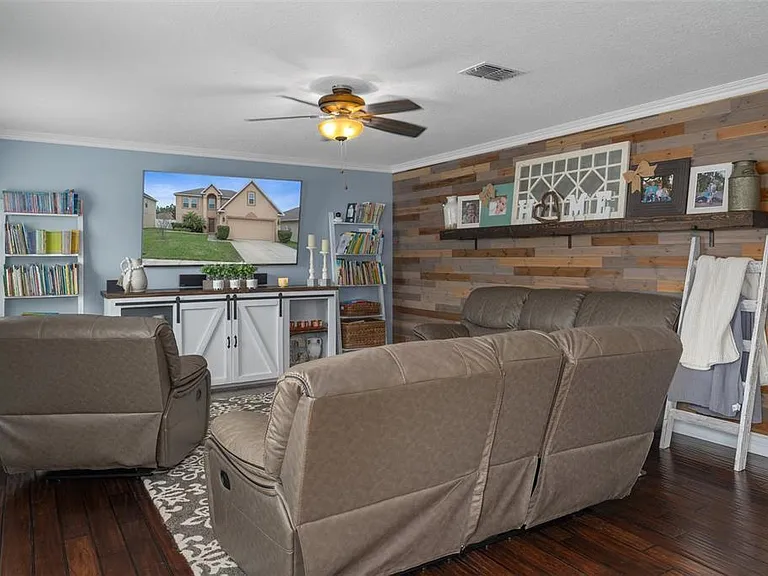 14375 Saltby Pl — Photo 7