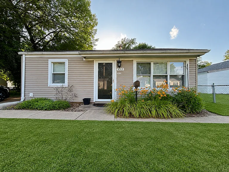 4313 Saint Leo Ln — Photo 1