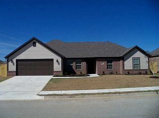 1040 Messina Way, Centerton, AR 72719