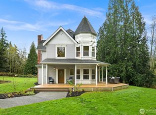 19010 Friday Creek Ln, Burlington, WA 98233