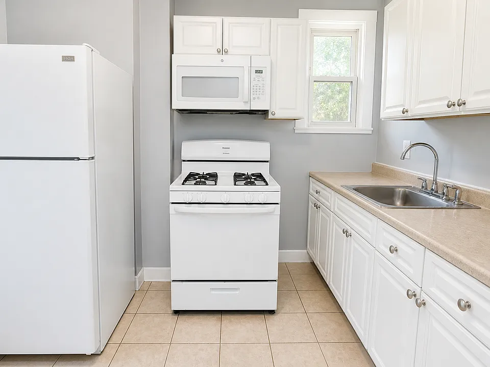 127 Myrtle Ave #1AA