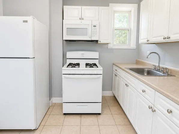 127 Myrtle Avenue image 1 of 4