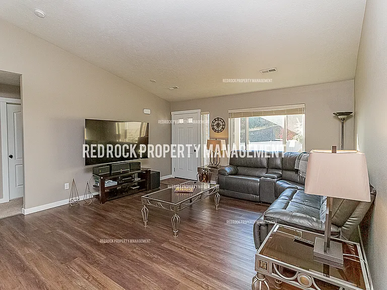 18431 E Selkirk Estates Rd — Photo 12