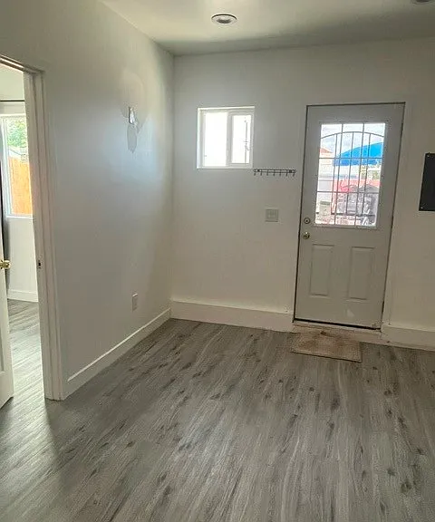 10847 Rosecrans Ave — Photo 3