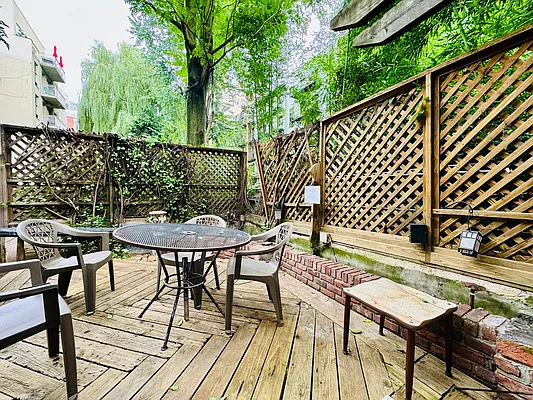 Rented by Metropolitan Property Group | media 32