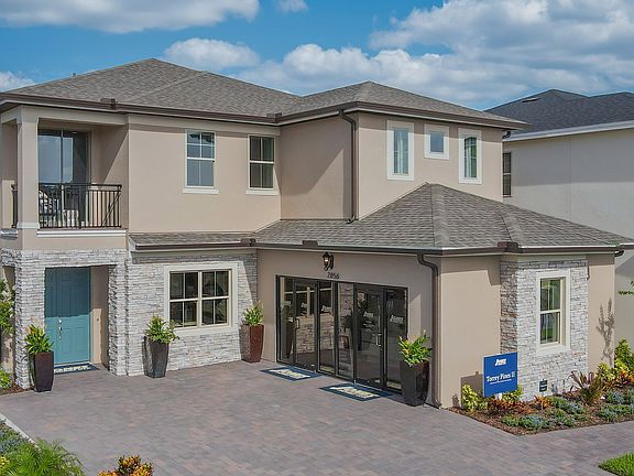 Torrey Pines II Exterior