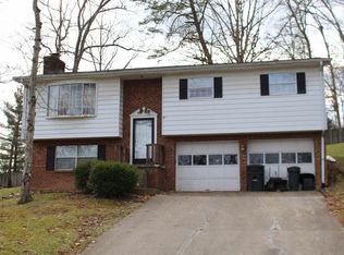 5301 Front Royal Dr, Cross Lanes, WV 25313