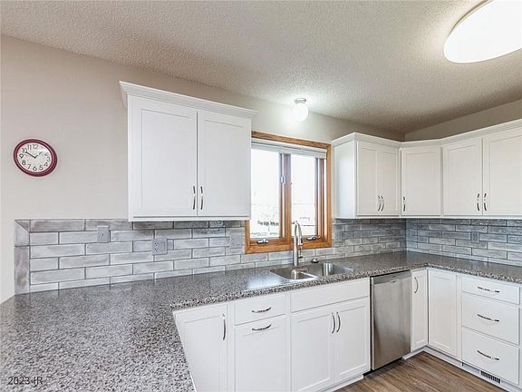 5th image of 6828 NW 51st St