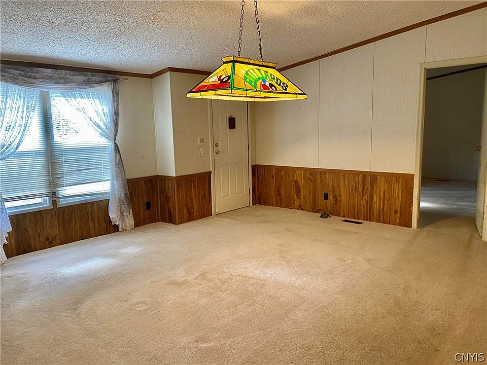 10 Applewood Blvd, Clinton, NY 13323 Zillow