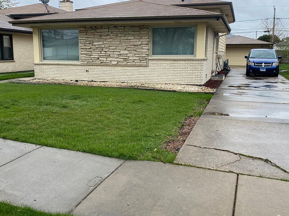 1st image of 8566 N Clifton Ave