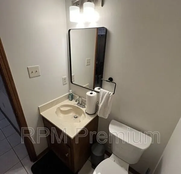 13936 Cayuga Dr — Photo 16