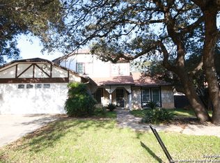 8706 Woods End St, San Antonio, TX 78240