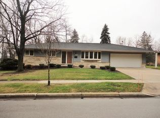 7125 Darnell Ln, Greendale, WI 53129