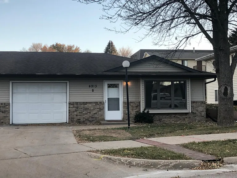 4913 W Kirkwood Cir #8 — Photo 1