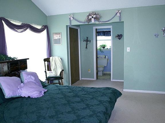 Master bath is very roomy