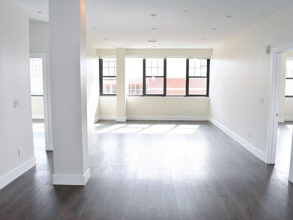 2nd image of 20 Park St #13