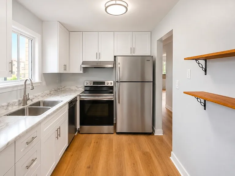 4208 Bonhill Dr #2C — Photo 2