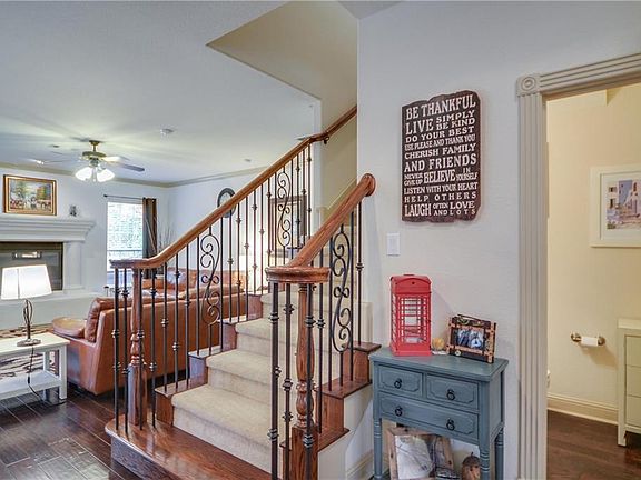 3rd image of 2606 Native Oak Dr