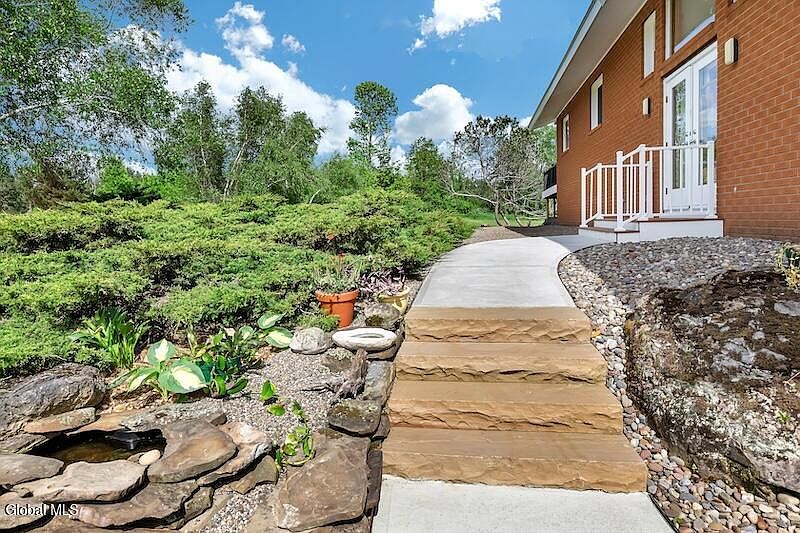 5th image of 3109 Lake Road