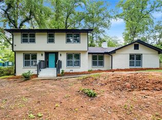 648 Bralorne Dr, Stone Mountain, GA 30087