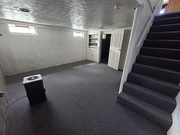 5th image of 25141 Fisher Rd